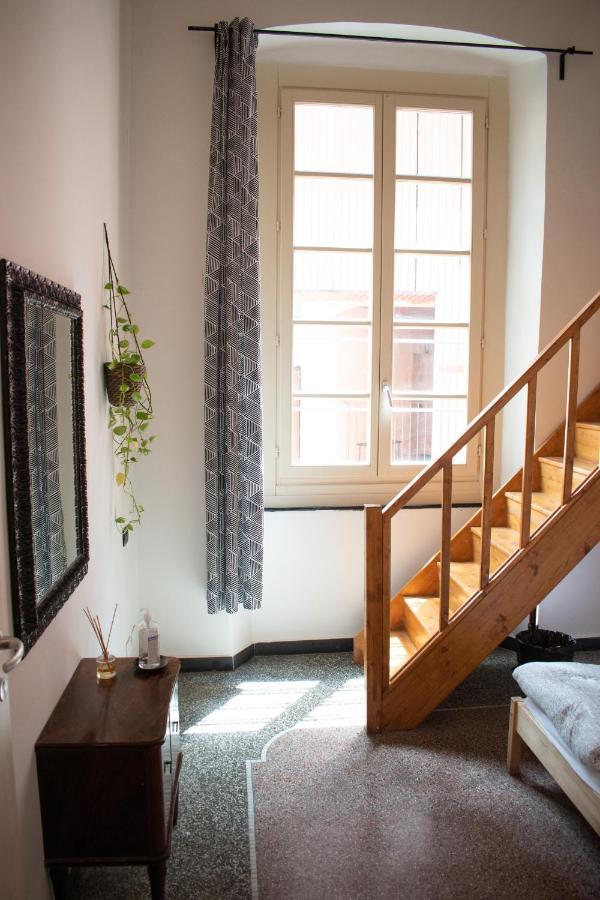 Abbey Hostel Генуя Экстерьер фото