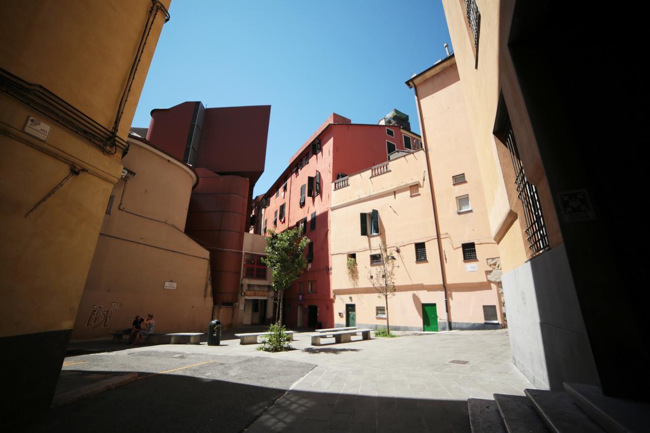 Abbey Hostel Генуя Экстерьер фото
